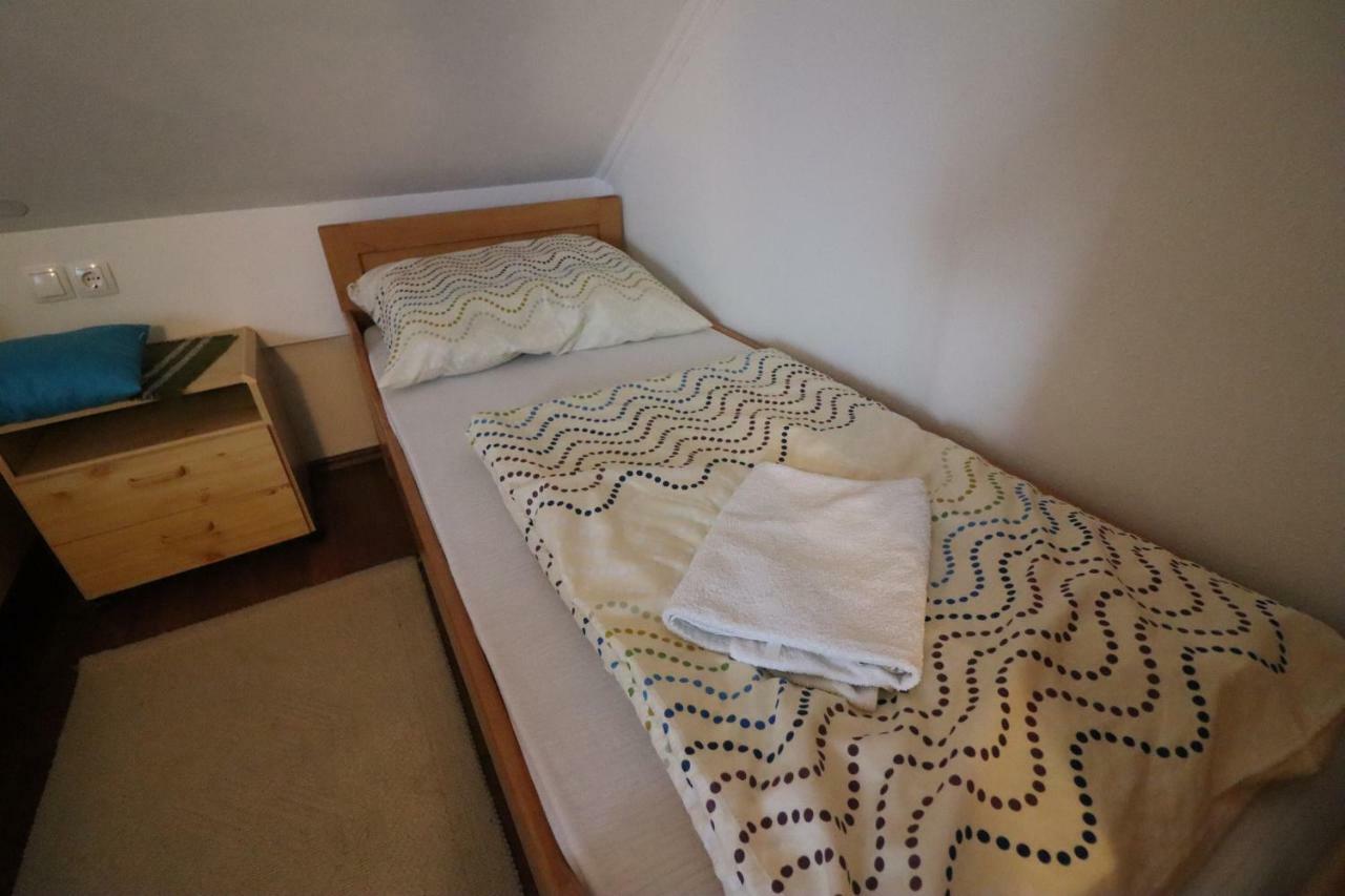 Pod Orehi Guest House Loče pri Poljčanah Dış mekan fotoğraf