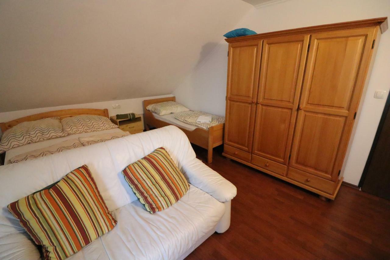 Pod Orehi Guest House Loče pri Poljčanah Dış mekan fotoğraf
