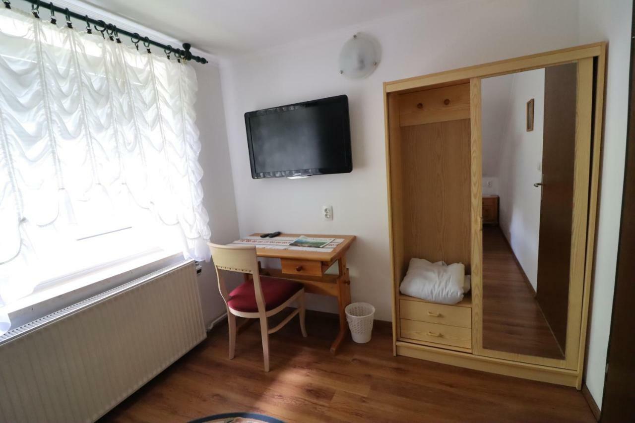 Pod Orehi Guest House Loče pri Poljčanah Dış mekan fotoğraf